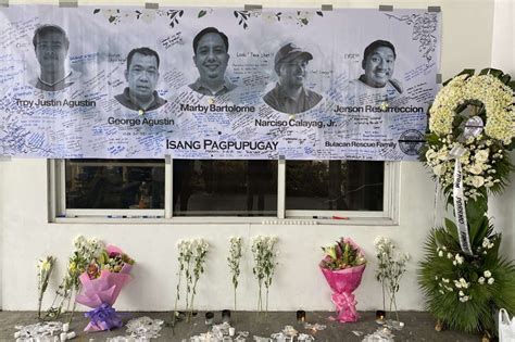 luksang parangal in english|'Luksang parangal': Bulacan hails hero rescuers .